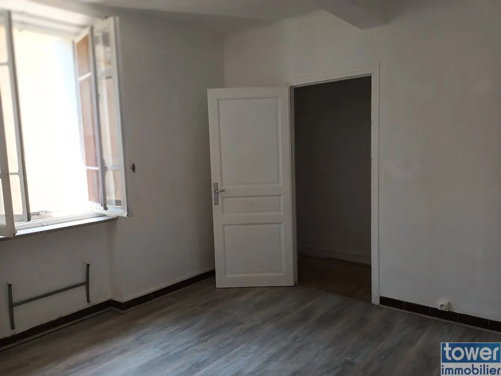 Magnifique maison de village de 115m² avec cour en Minervois 