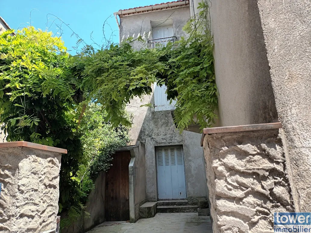 Magnifique maison de village de 115m² avec cour en Minervois 