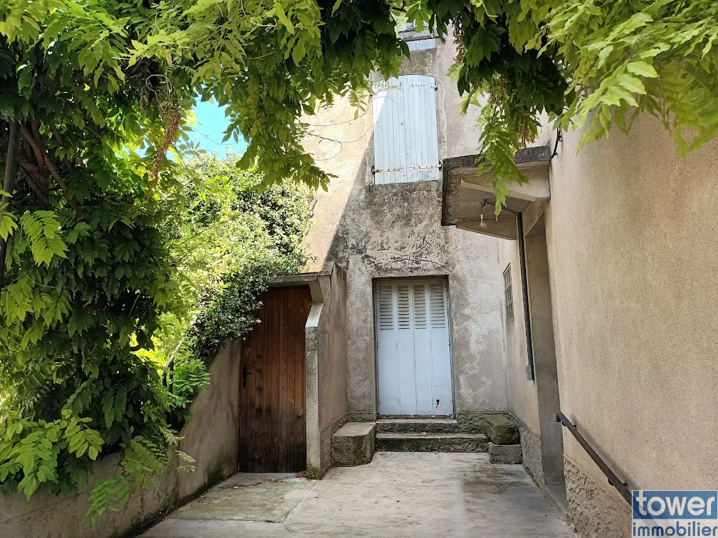 Magnifique maison de village de 115m² avec cour en Minervois 