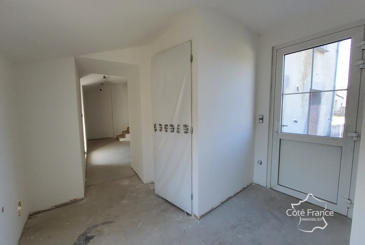 Maison divisible à Fumay avec potentiel d'investissement ou habitation bifamiliale 