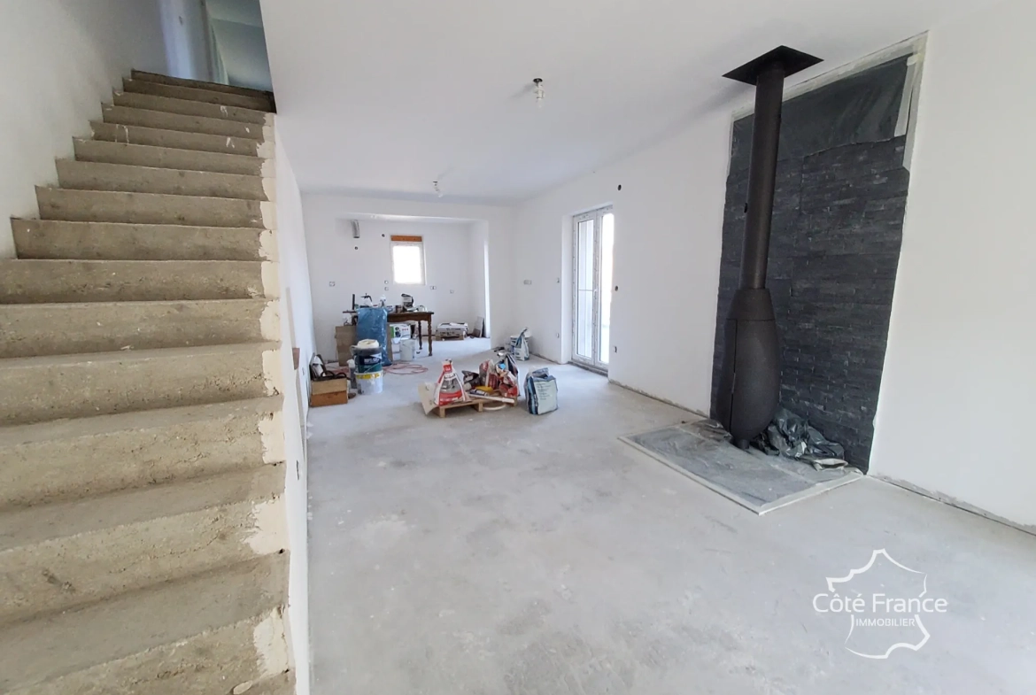 Maison divisible à Fumay avec potentiel d'investissement ou habitation bifamiliale 