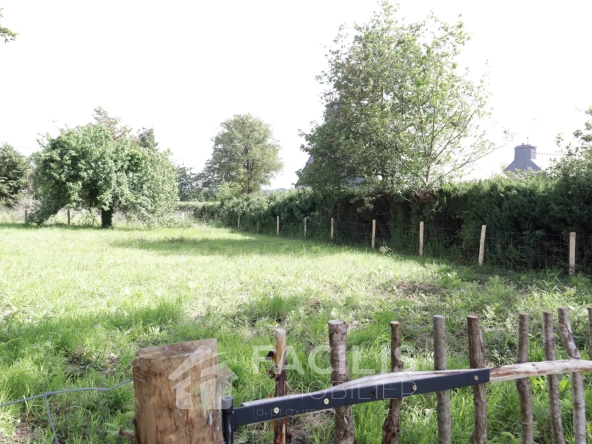 Terrain constructible non viabilisé à Melrand - Opportunité rare
