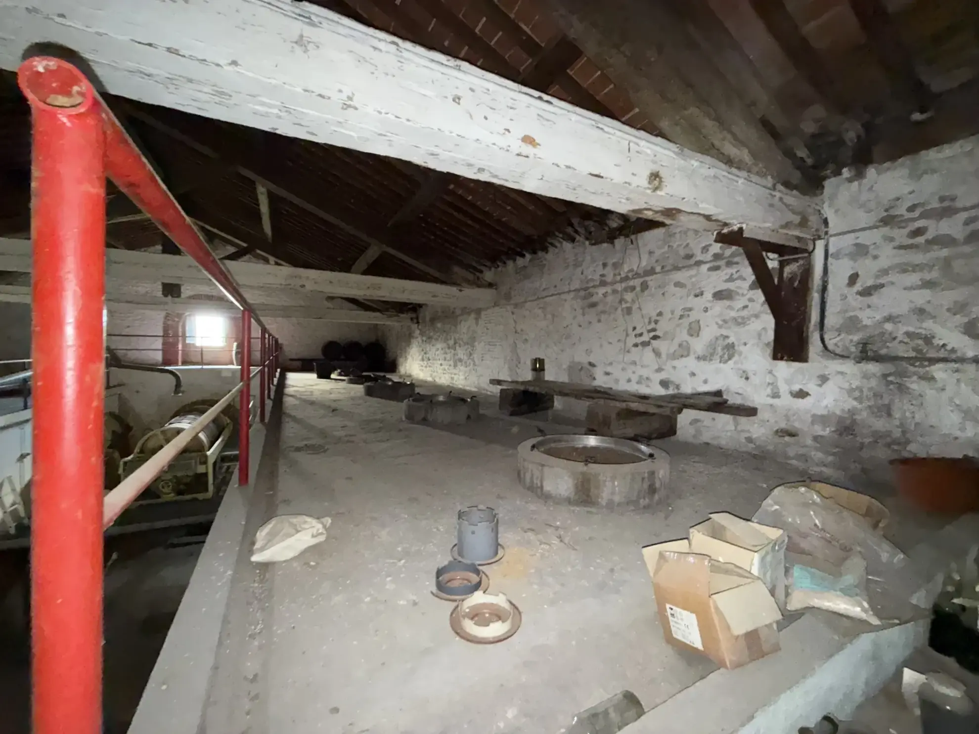 Projet de rénovation d'une cave de 500m² à Saint Jean-Lasseille avec grand potentiel 