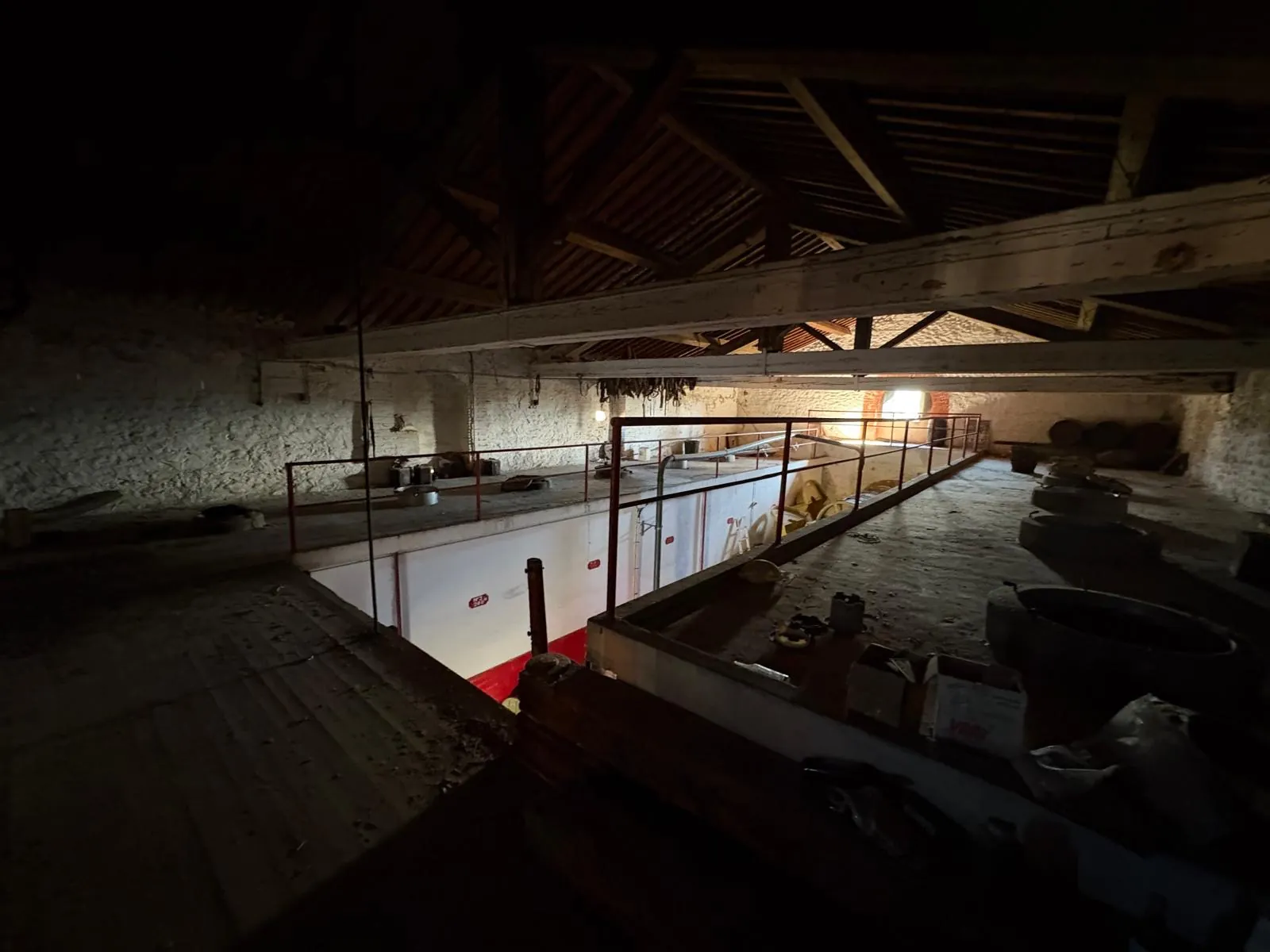 Projet de rénovation d'une cave de 500m² à Saint Jean-Lasseille avec grand potentiel 