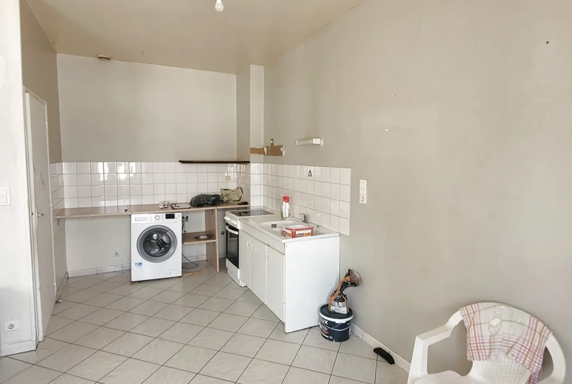 Maison locative avec deux appartements à Tocane St Apre - Idéal investisseur 