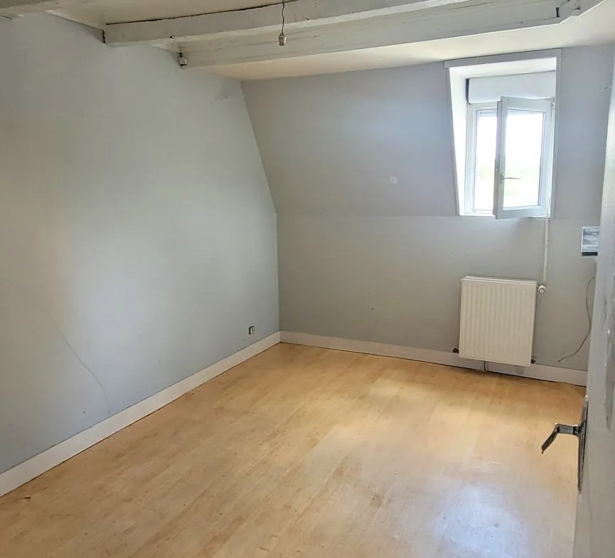 Maison locative avec deux appartements à Tocane St Apre - Idéal investisseur 