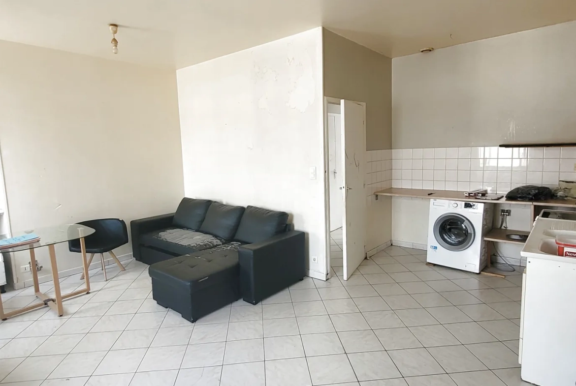 Maison locative avec deux appartements à Tocane St Apre - Idéal investisseur 