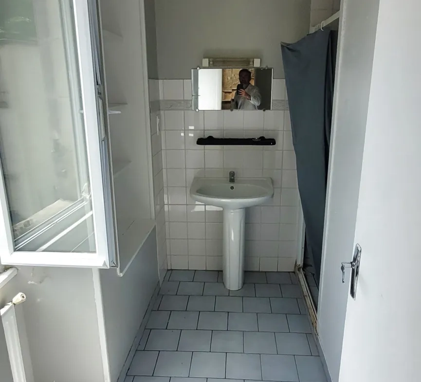 Maison locative avec deux appartements à Tocane St Apre - Idéal investisseur 