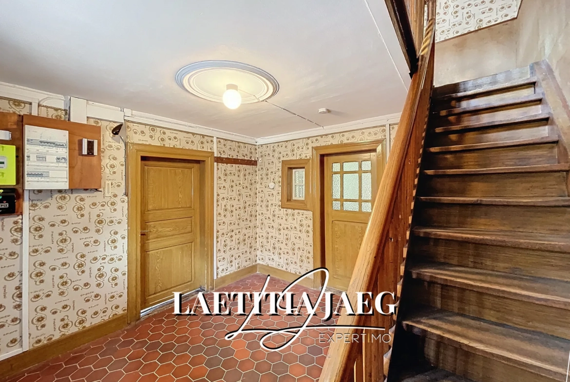 Ensemble immobilier à fort potentiel à Boofzheim, 200 m² avec dépendances et terrain à aménager 