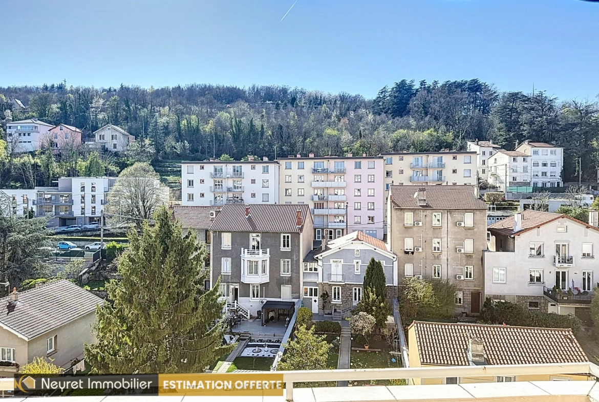 Appartement T3 à Saint-Étienne avec balcon, vue dégagée, parking collectif – Bel Air 
