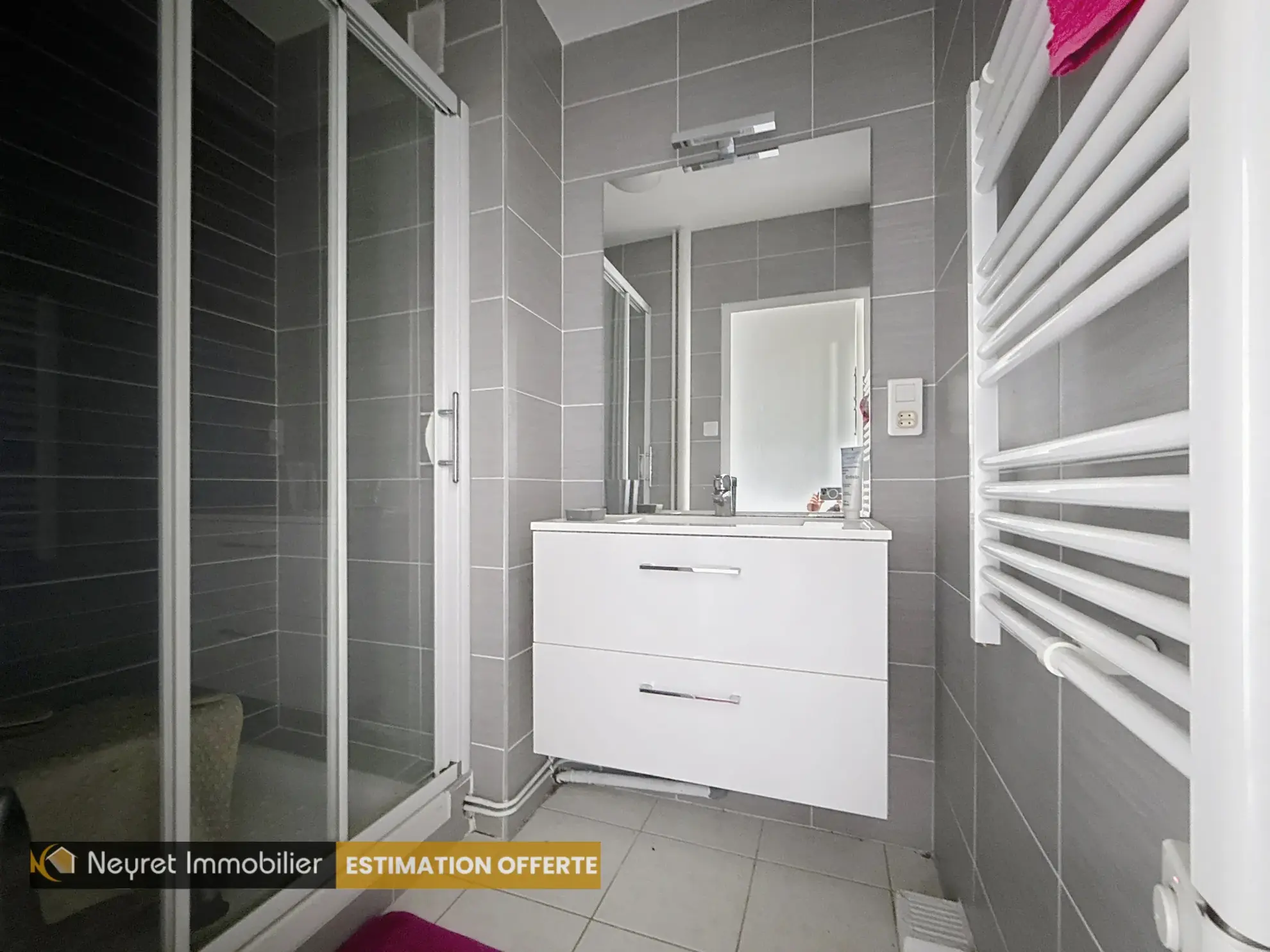 Appartement T3 à Saint-Étienne avec balcon, vue dégagée, parking collectif – Bel Air 