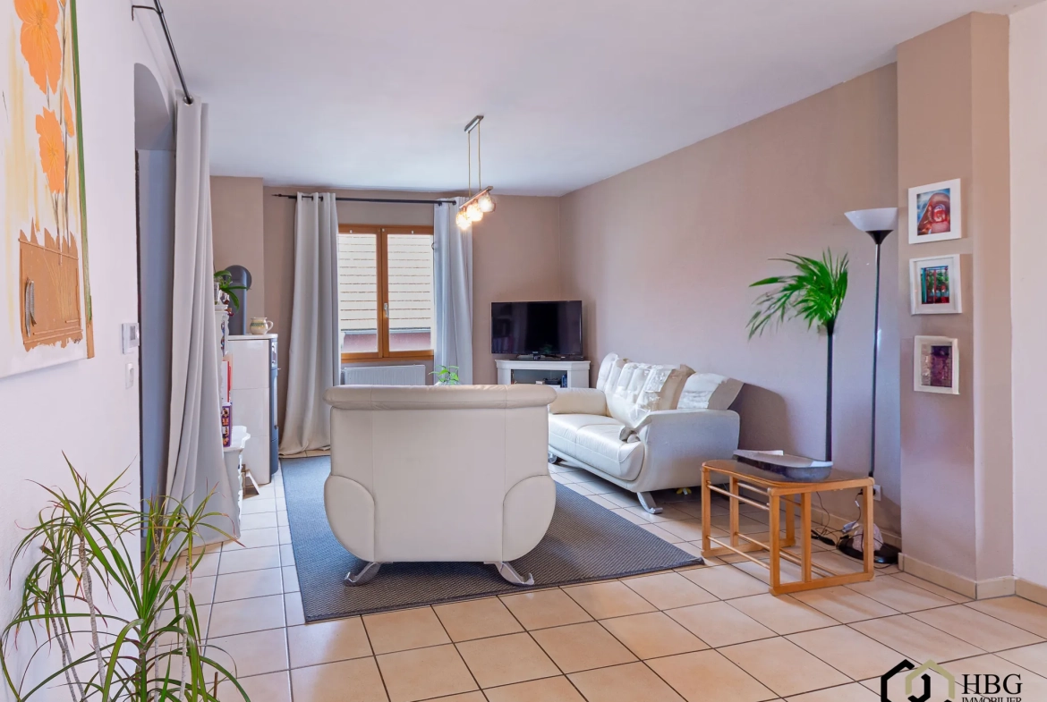 Maison 5 pièces à vendre à Betschdorf, idéale pour famille, avec terrasse et garage 