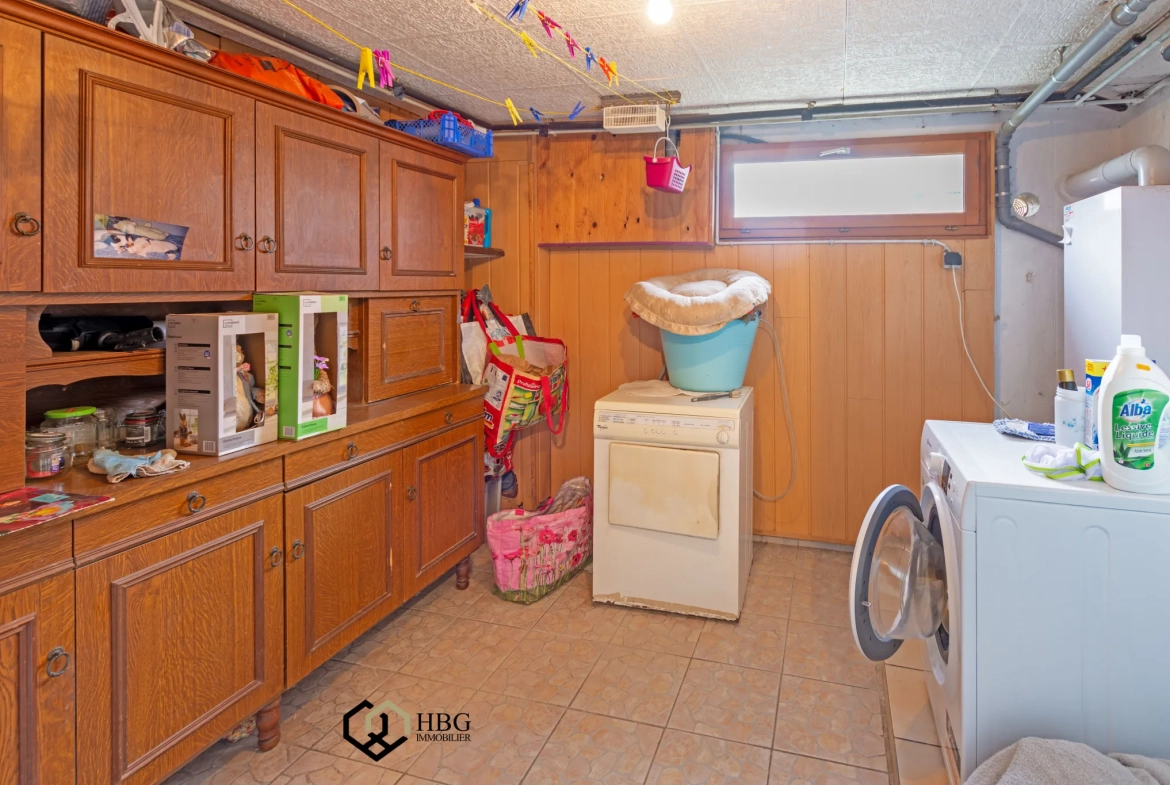 Maison 5 pièces à vendre à Betschdorf, idéale pour famille, avec terrasse et garage 
