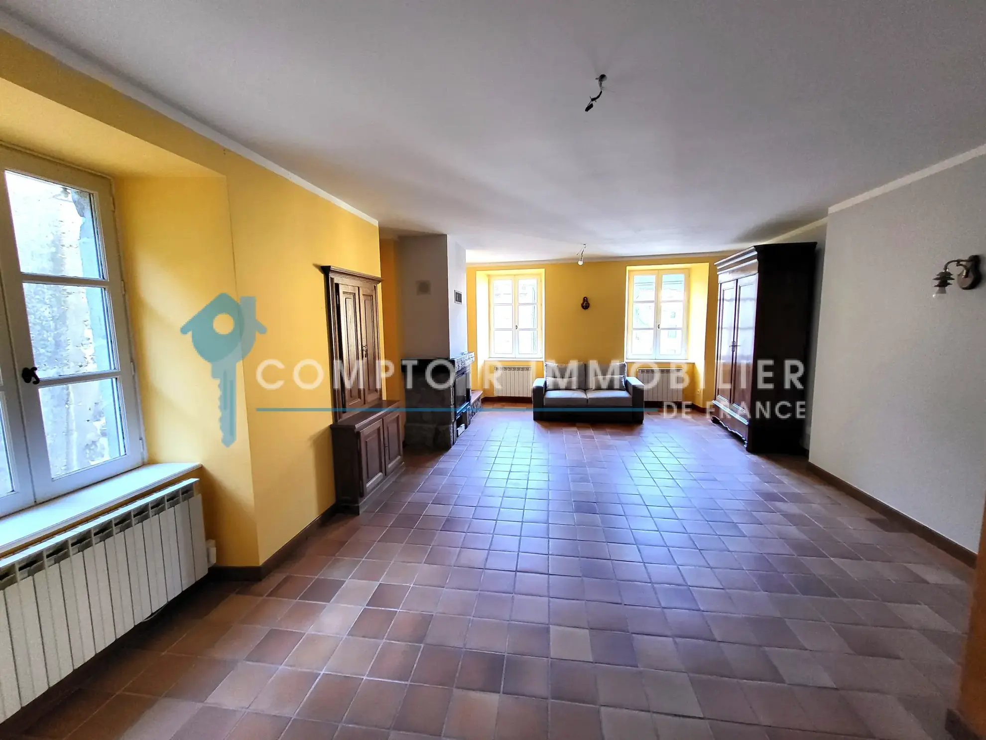 Magnifique maison de village en Pierre avec terrasse, garage et cave en Ardèche 