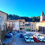 Magnifique maison de village en Pierre avec terrasse, garage et cave en Ardèche