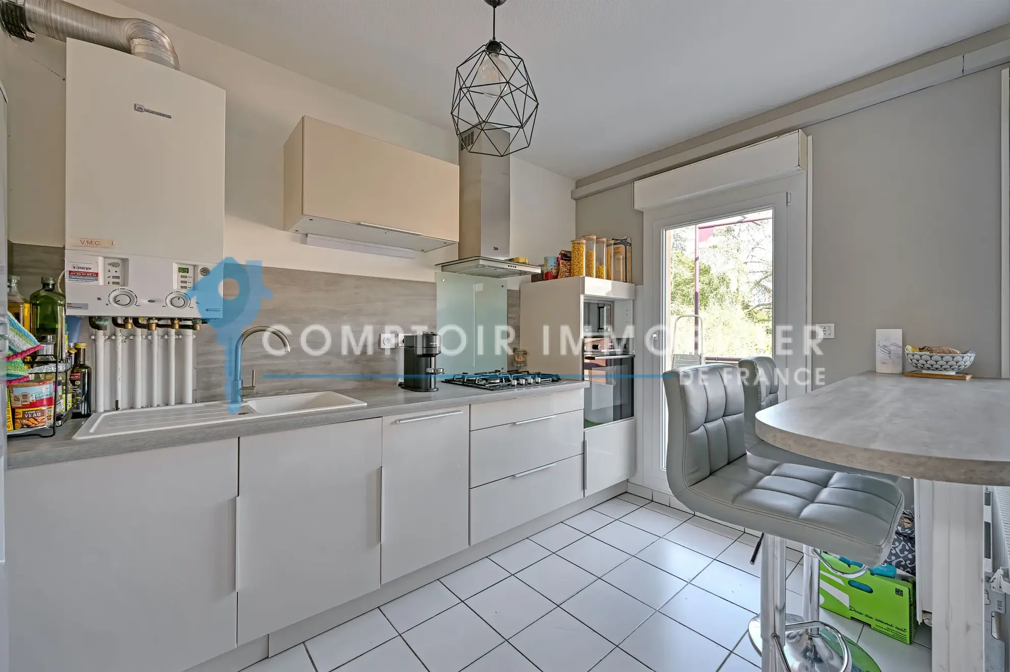 Appartement T2 avec terrasse et parking à Aubord - Exclu 