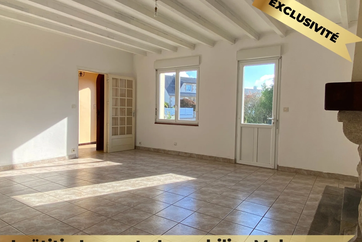 Maison familiale en pierre à Melesse avec grand volume et potentiel de rénovation 