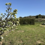 Terrain à bâtir viabilisé de 770 m² à Fouzilhon, vue campagne