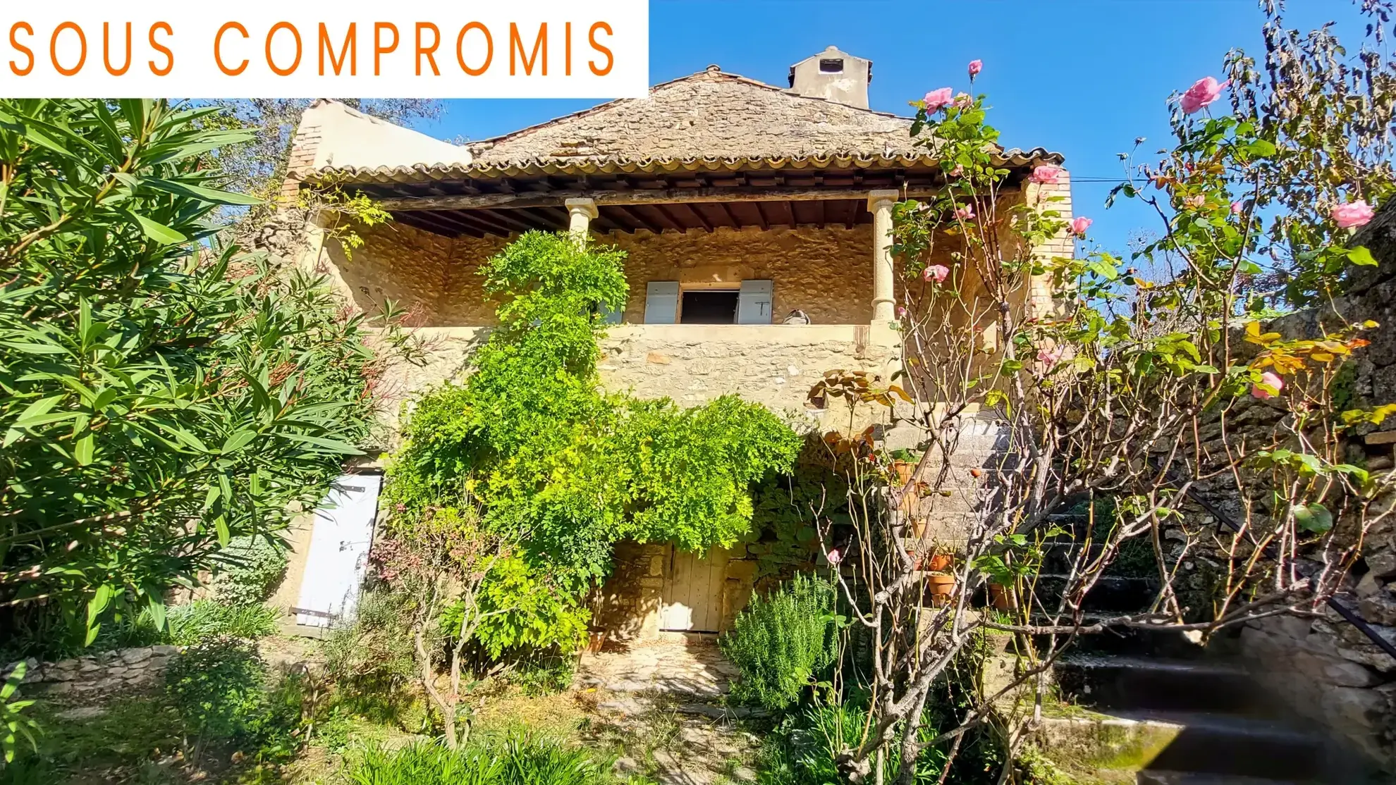 Superbe maison ancienne à vendre à 10 minutes d'Uzès avec terrain et annexe 
