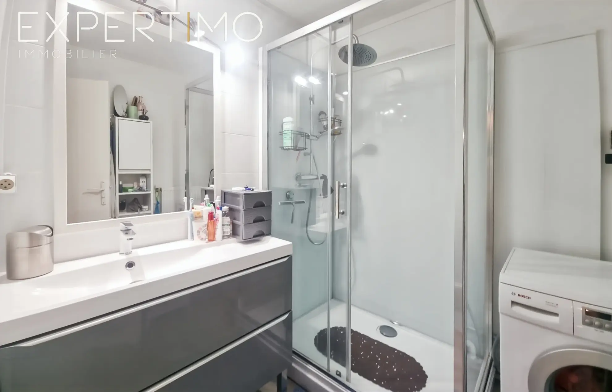 Appartement à vendre à Eu, 2 chambres, vue sur la ville, parking et cave 