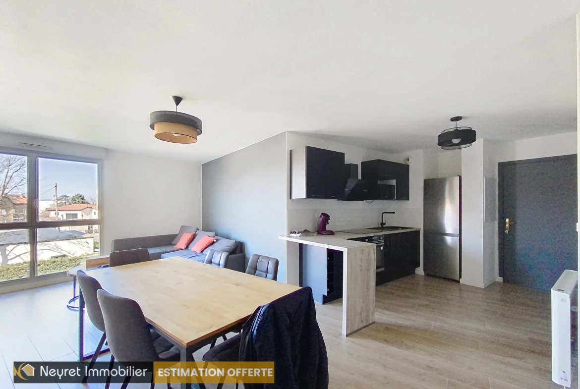 Appartement T3 avec balcon, parking et piscine à Villefranche-sur-Saône 