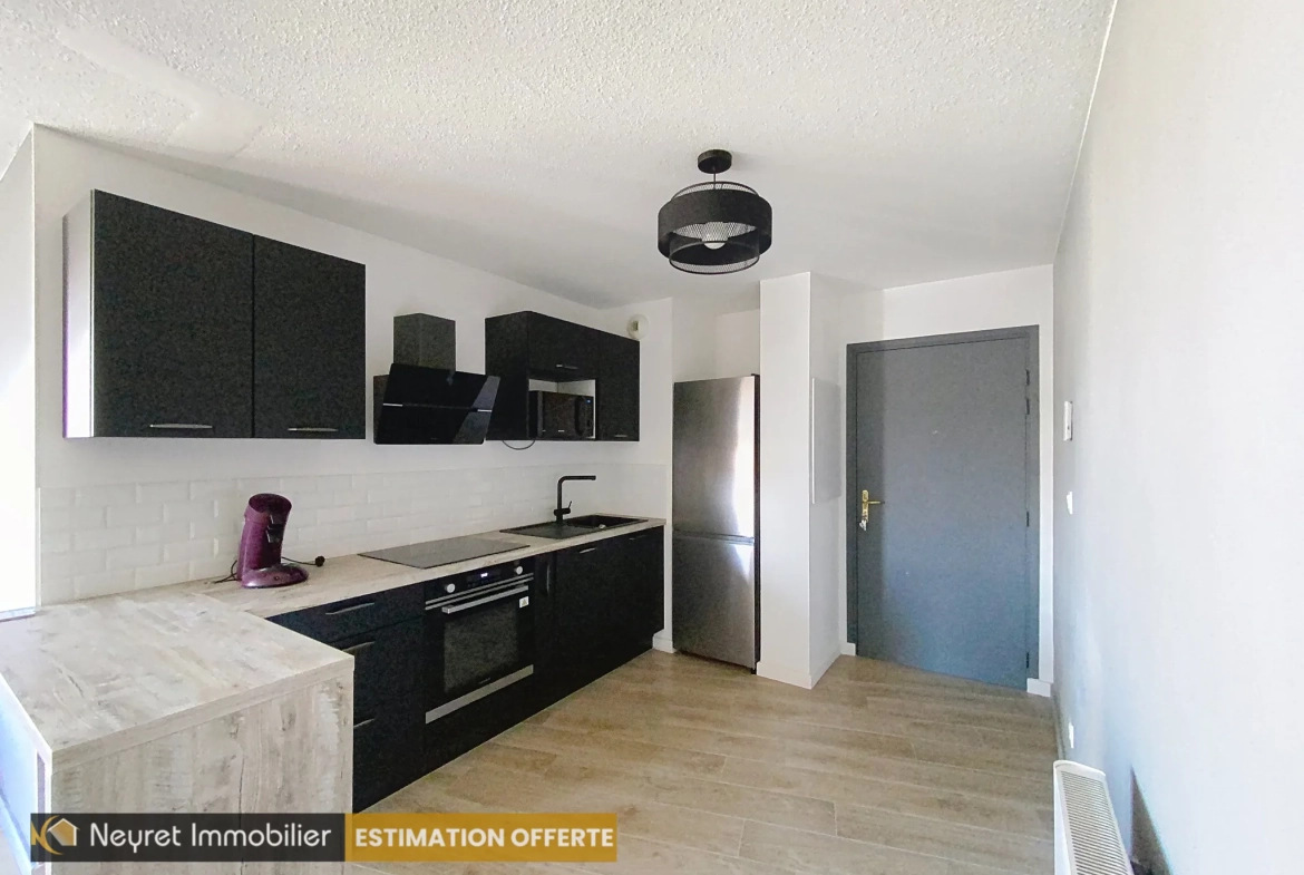 Appartement T3 avec balcon, parking et piscine à Villefranche-sur-Saône 