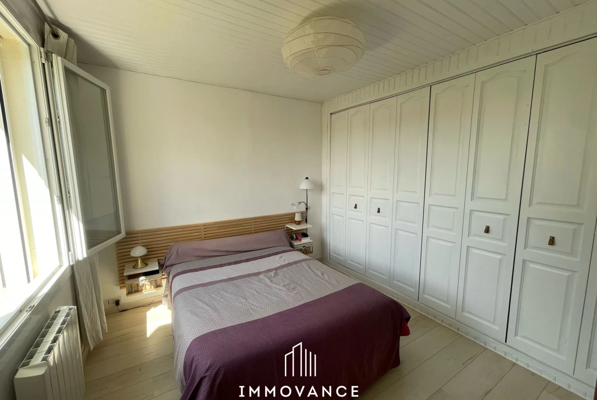 Appartement 3 pièces avec terrasse à Castelnau-le-Lez près de la Place de l'Europe 