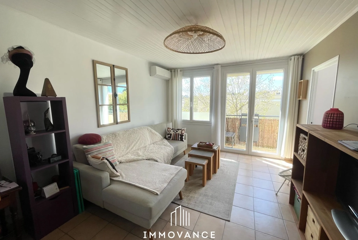 Appartement 3 pièces avec terrasse à Castelnau-le-Lez près de la Place de l'Europe 