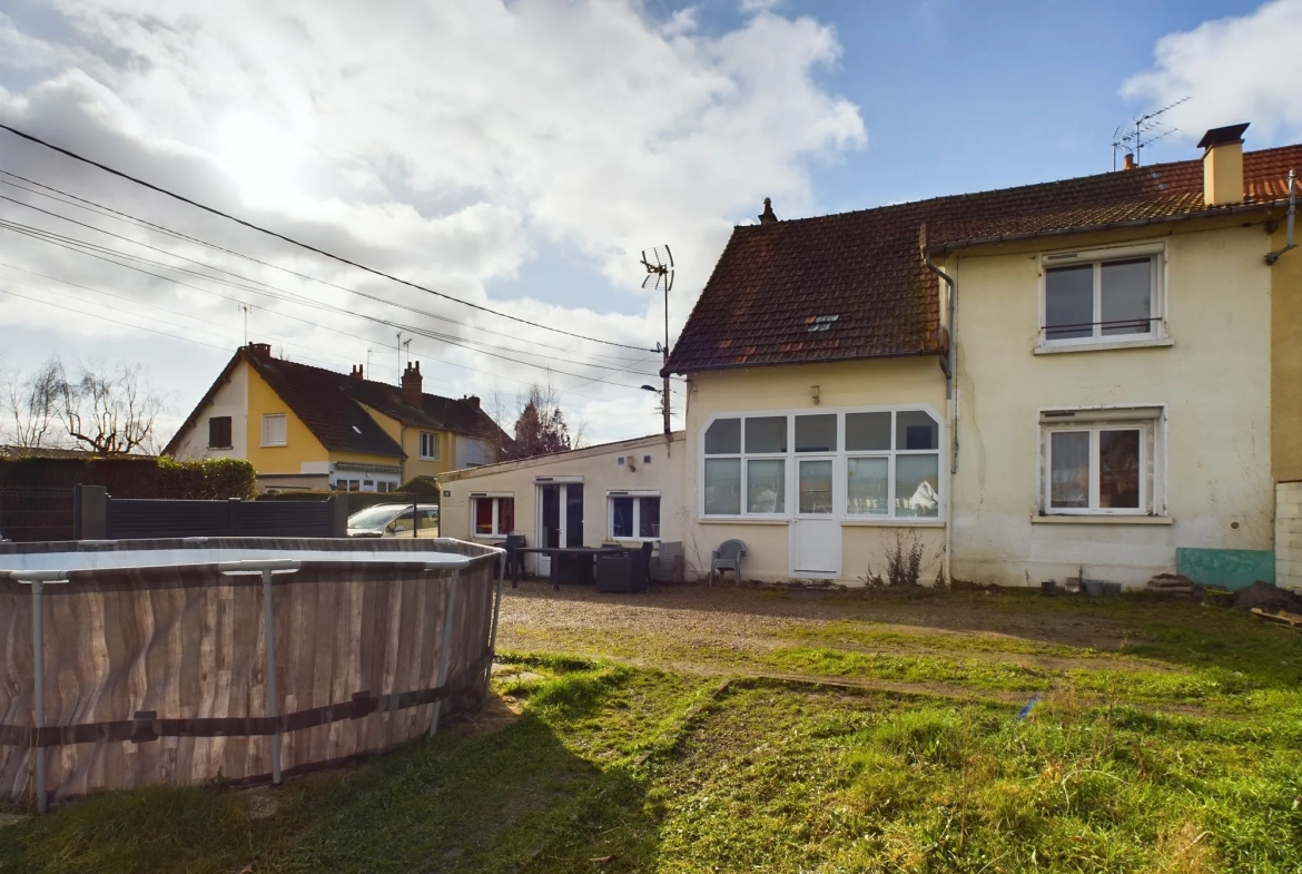 Maison à vendre de 91 m² avec jardin à Nevers, idéale première acquisition 