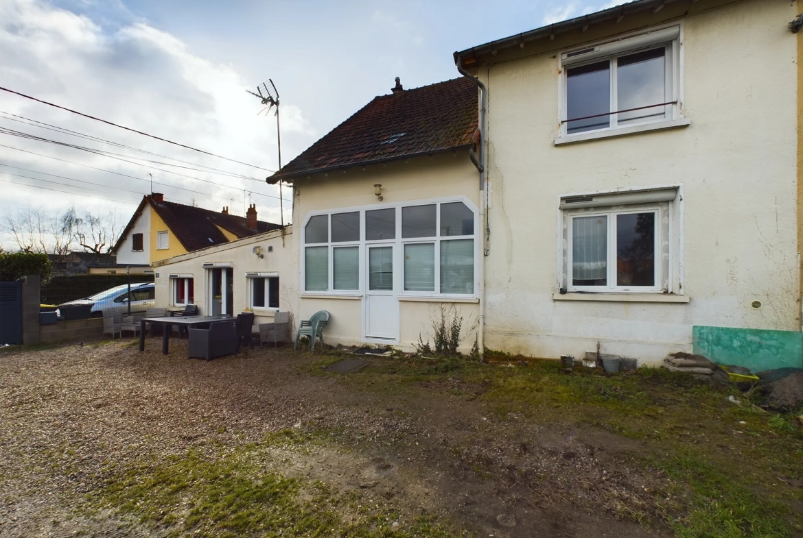 Maison à vendre de 91 m² avec jardin à Nevers, idéale première acquisition 