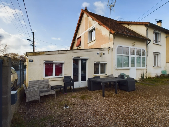 Maison à vendre de 91 m² avec jardin à Nevers, idéale première acquisition