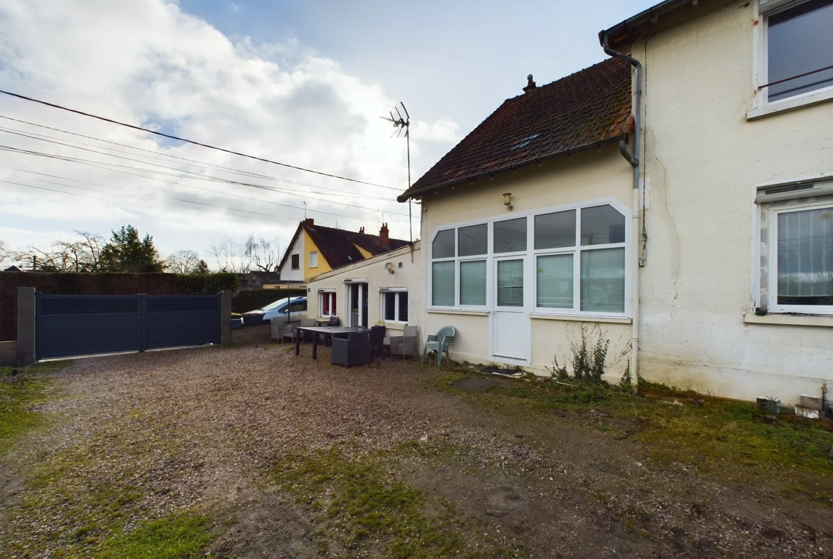 Maison à vendre de 91 m² avec jardin à Nevers, idéale première acquisition 