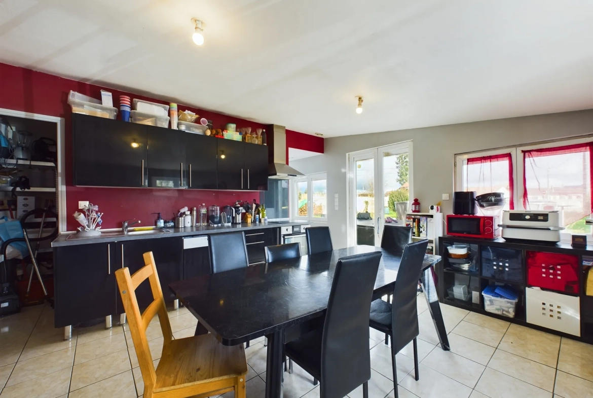 Maison à vendre de 91 m² avec jardin à Nevers, idéale première acquisition 