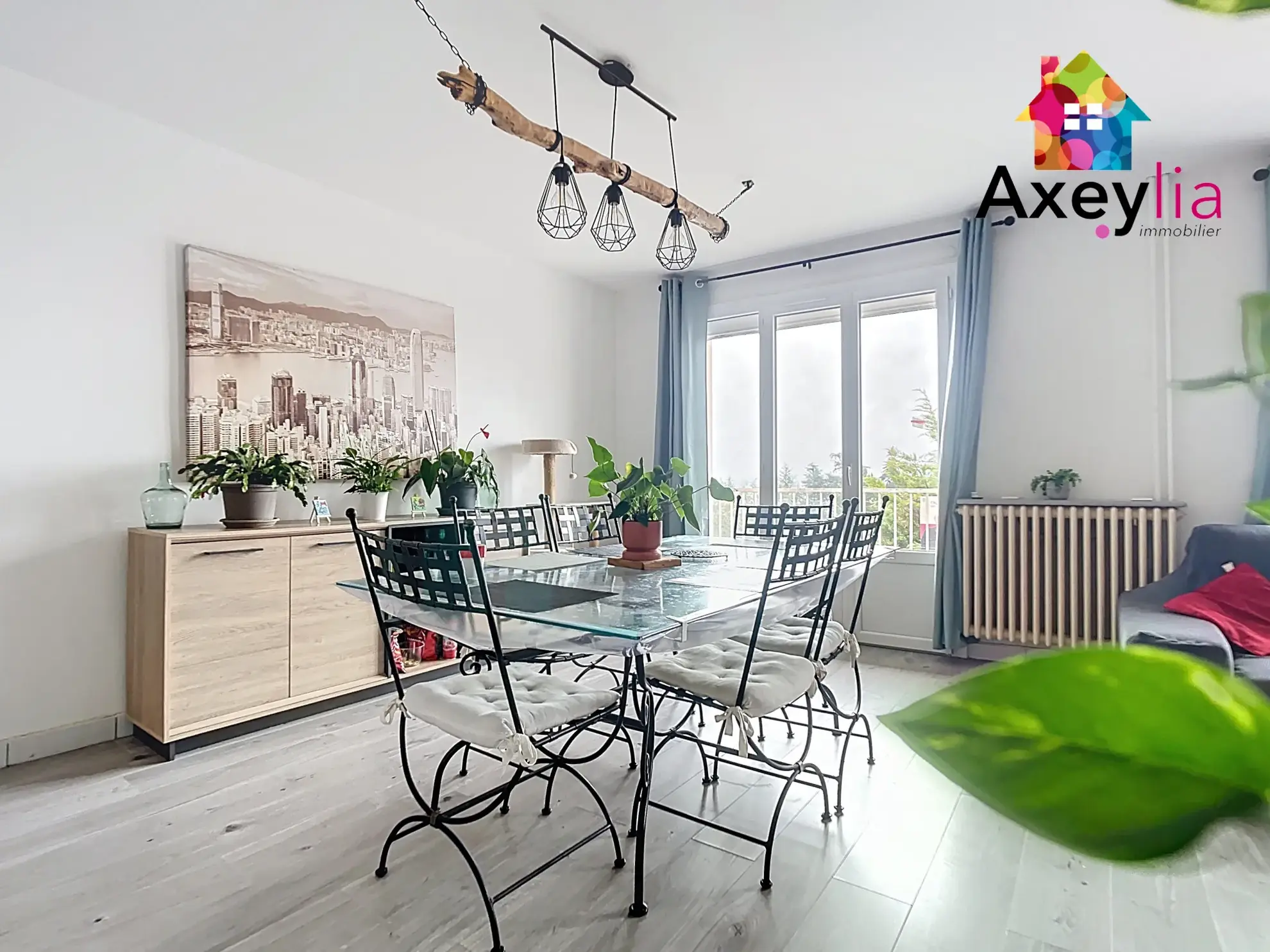 Appartement T4 à Riorges avec Balcons, Cave et Garage - Opportunité à Ne Pas Manquer 