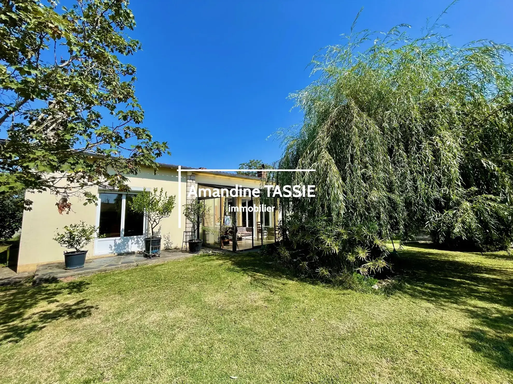Maison individuelle lumineuse à Graulhet avec terrain constructible de 3450 m² 