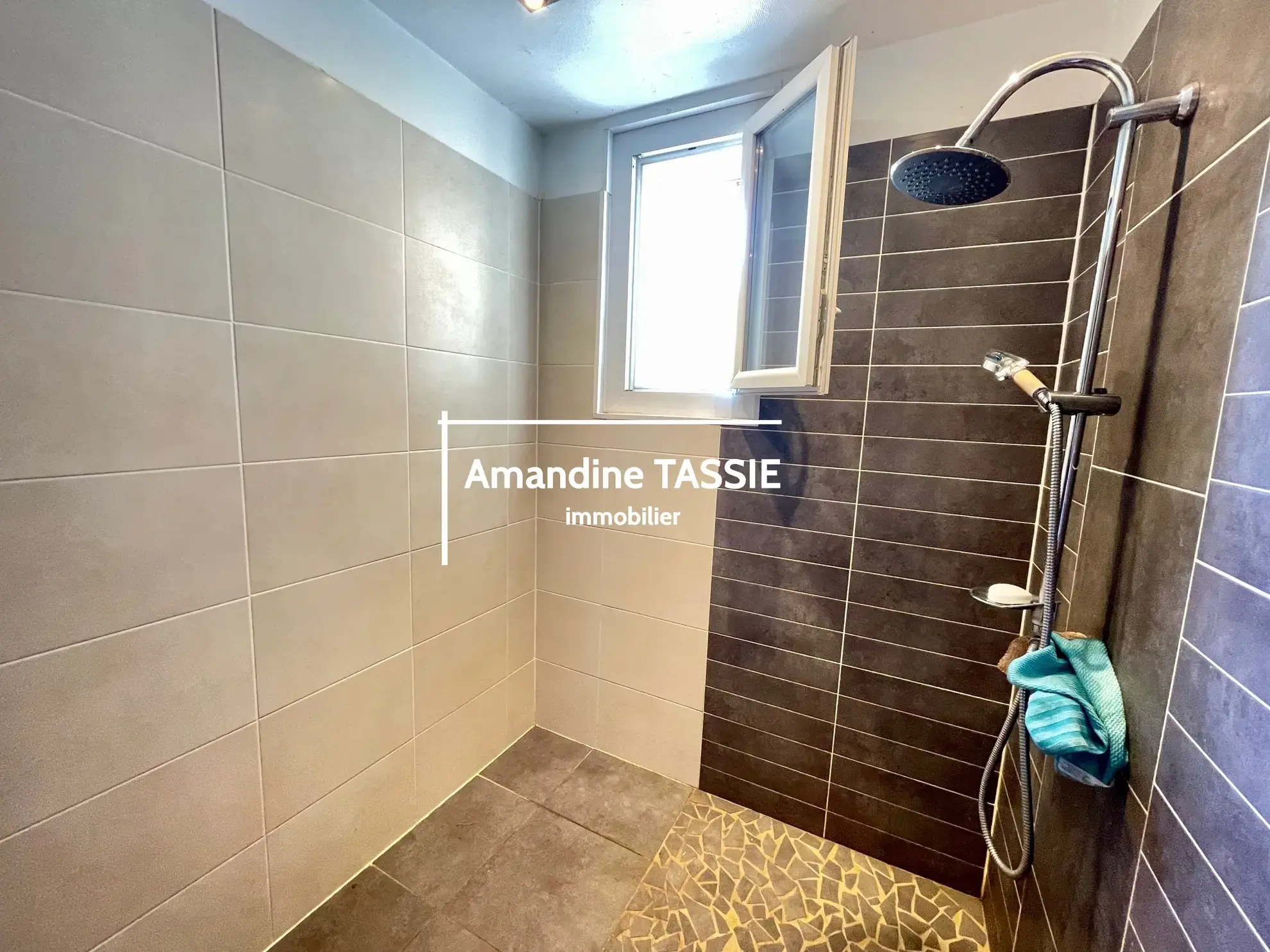 Maison individuelle lumineuse à Graulhet avec terrain constructible de 3450 m² 