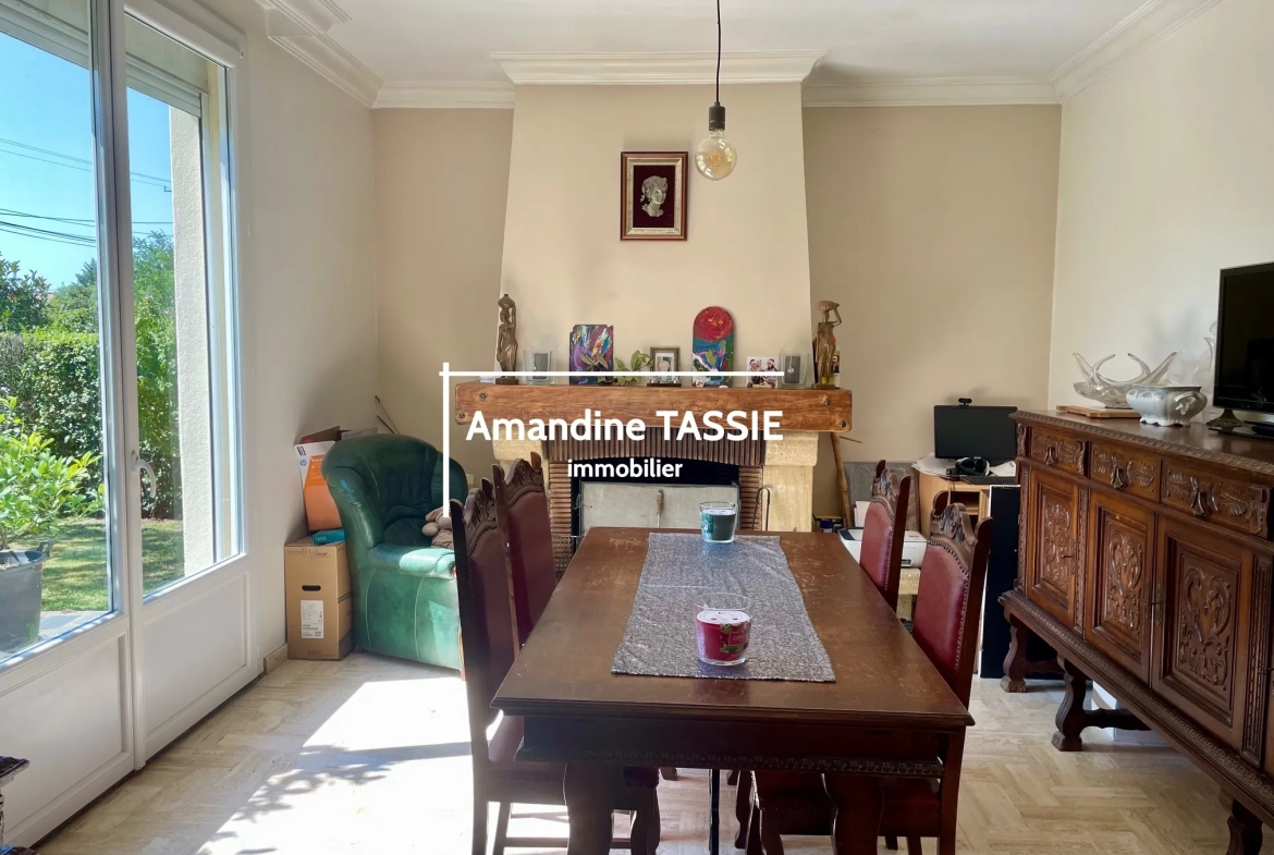 Maison individuelle lumineuse à Graulhet avec terrain constructible de 3450 m² 