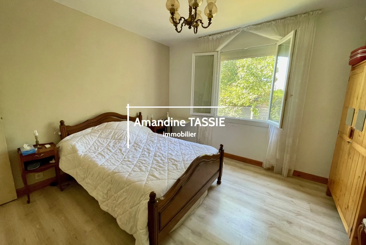 Maison individuelle lumineuse à Graulhet avec terrain constructible de 3450 m² 