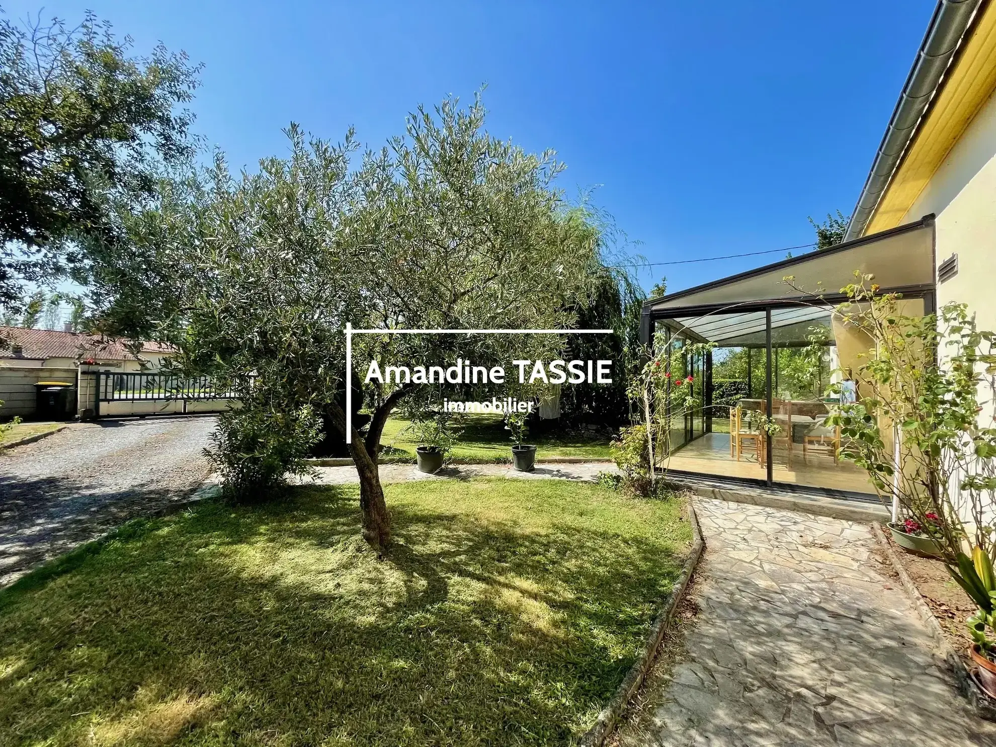Maison individuelle lumineuse à Graulhet avec terrain constructible de 3450 m² 