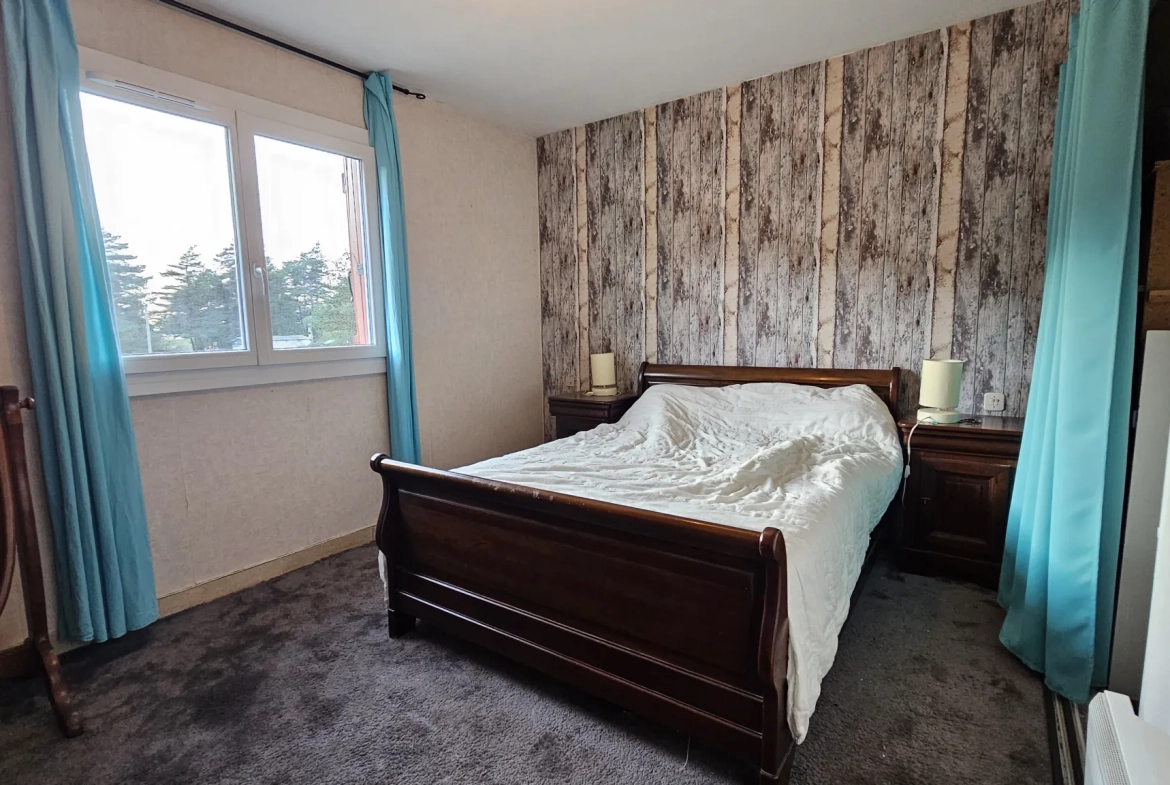 Appartement 2 pièces avec terrasse et vue sur la montagne à Andon 