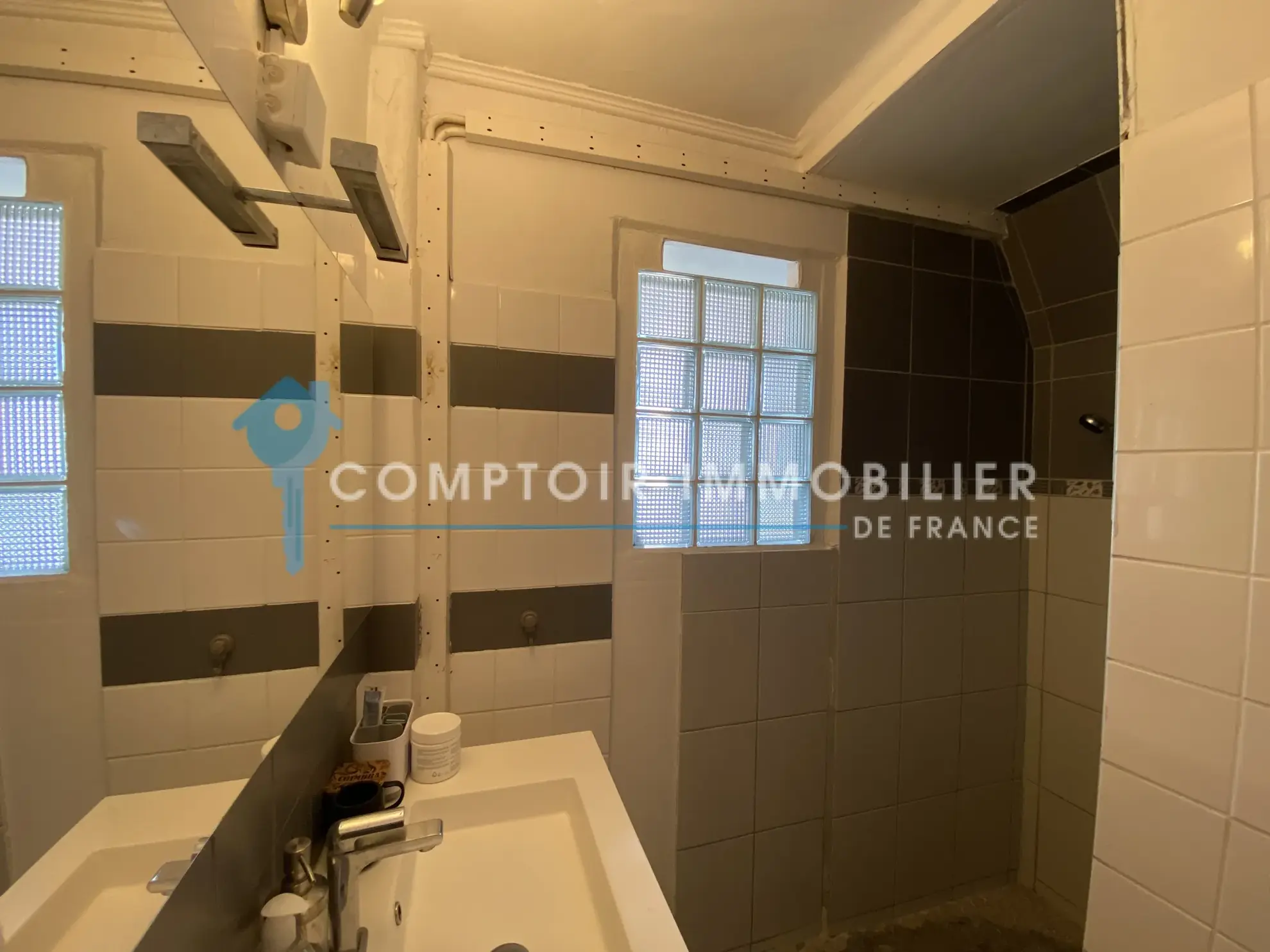 Bel appartement T4 de 60 m² à Nîmes, secteur Les Amoureux, rénové et bien situé 