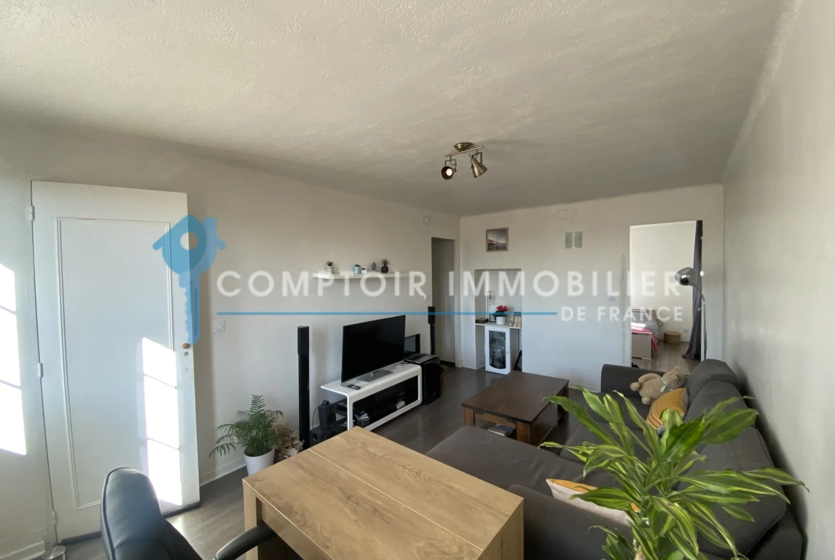 Bel appartement T4 de 60 m² à Nîmes, secteur Les Amoureux, rénové et bien situé 