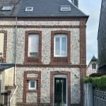 Maison de charme en briques et silex à Saint-Pierre-en-Port près des plages