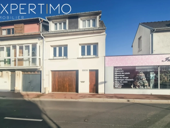 Grande maison familiale récente avec terrain à Totes