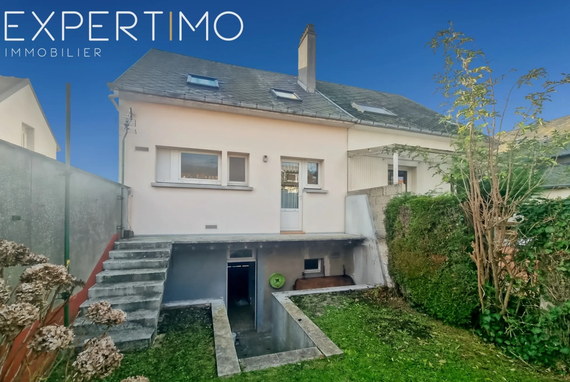 Grande maison familiale récente avec terrain à Totes 
