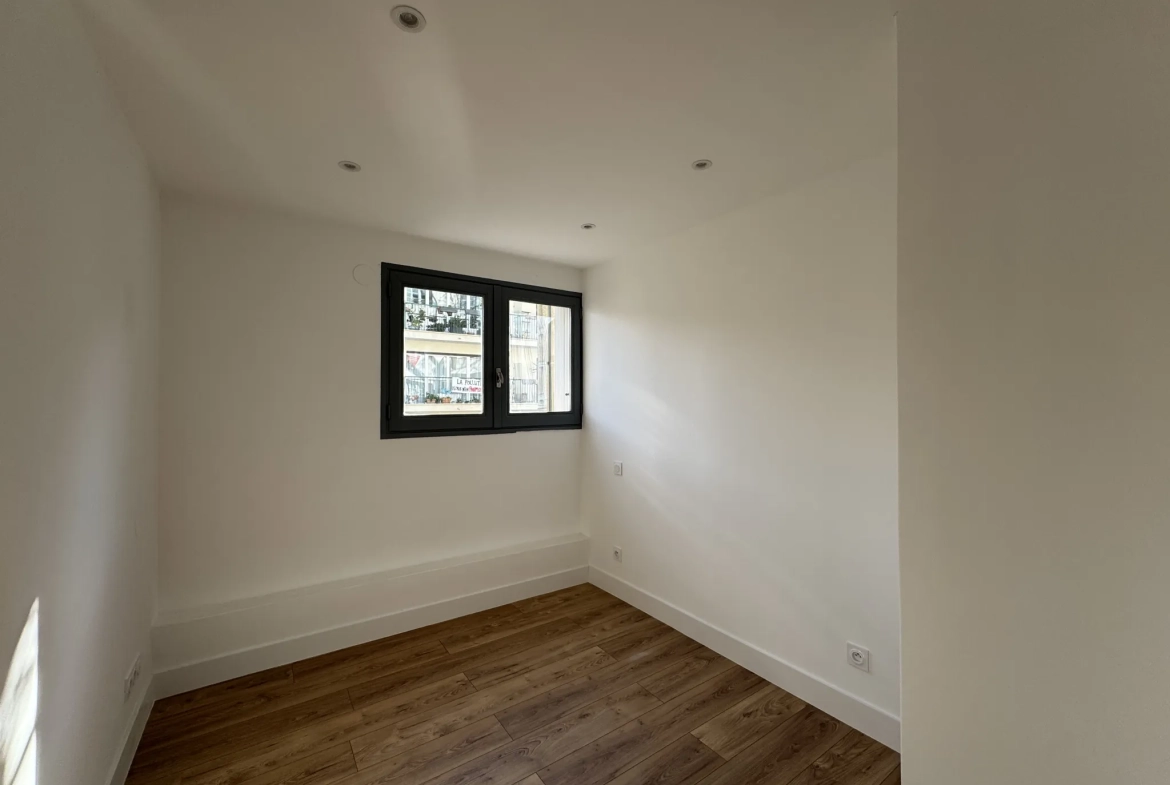 Appartement T3 rénové à Montpellier centre-ville avec terrasse, balcon et garage près de la gare Saint Roch 