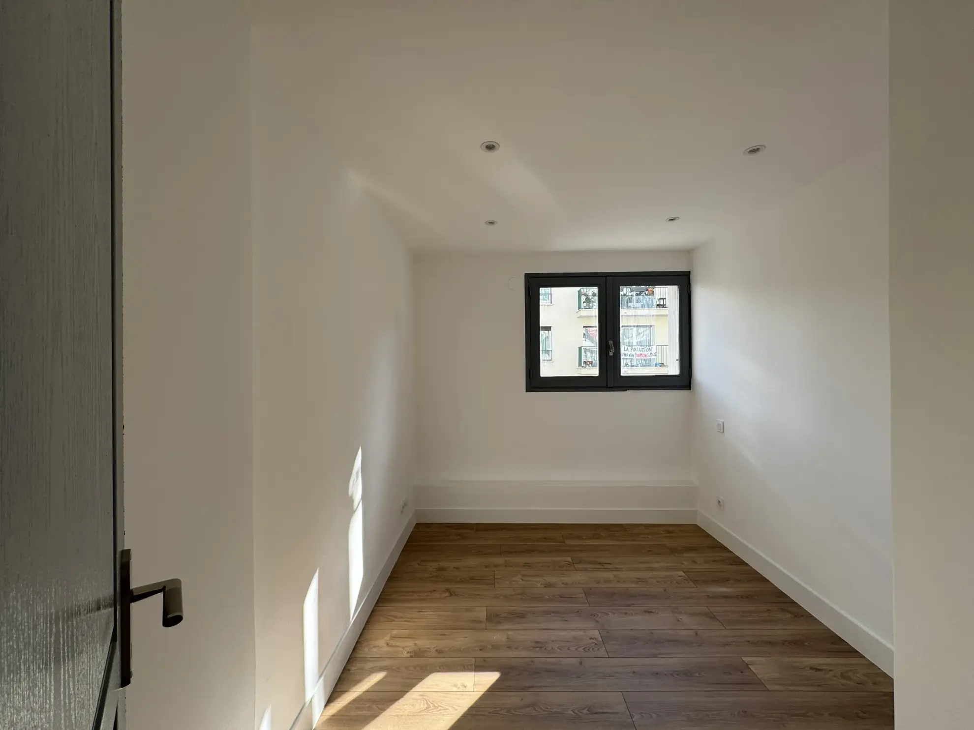 Appartement T3 rénové à Montpellier centre-ville avec terrasse, balcon et garage près de la gare Saint Roch 