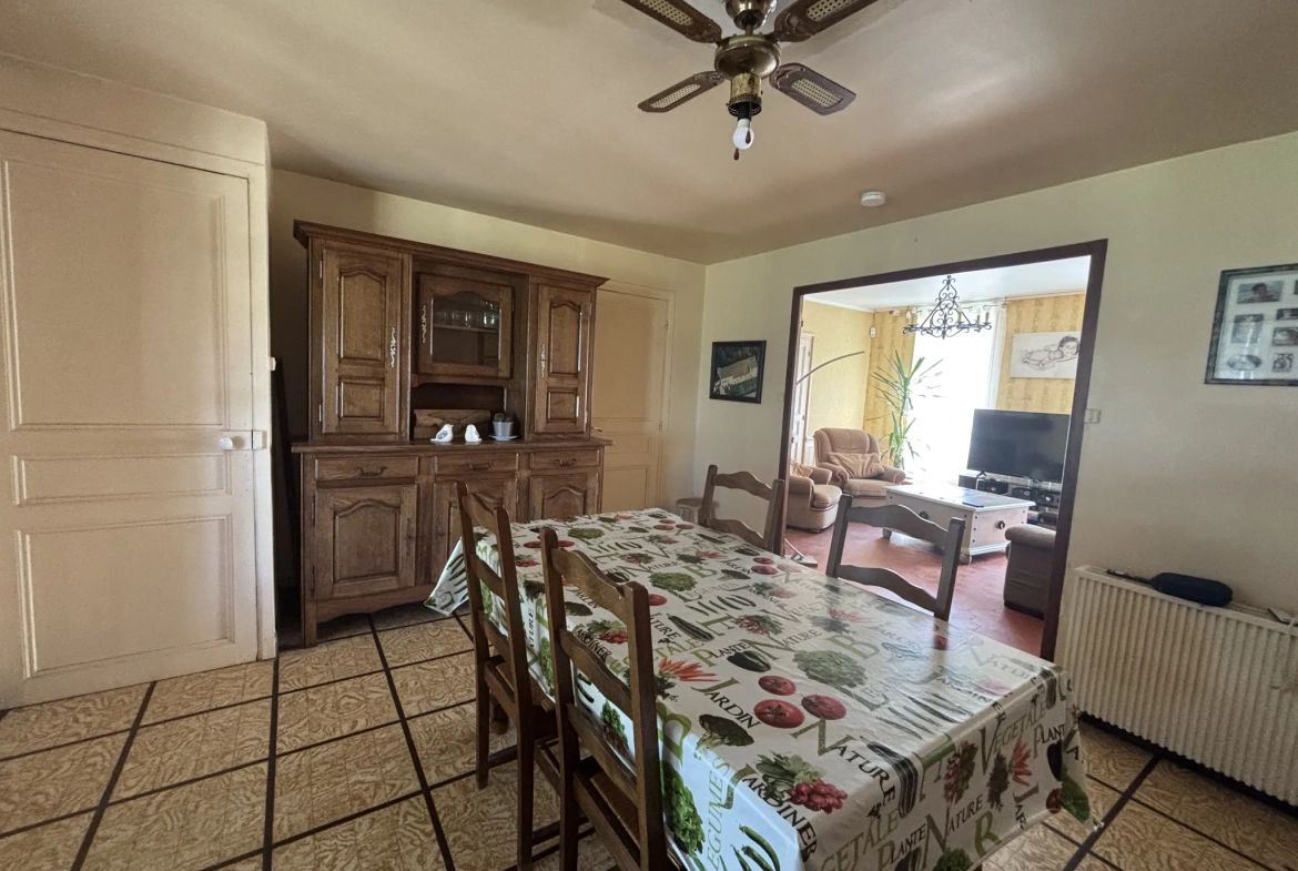 Maison briarde à Saint Cyr Sur Morin de 144 m² avec potentiel de rénovation 
