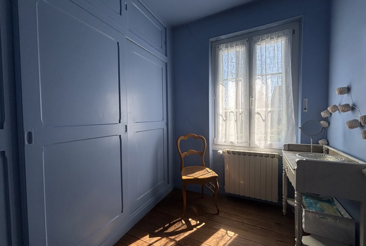 Maison briarde à Saint Cyr Sur Morin de 144 m² avec potentiel de rénovation 