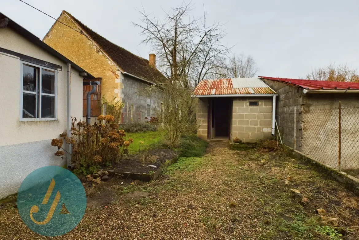 Maison de village polyvalente à Arquian, proche Cosne et Nevers, idéale pour résidence ou investissement 